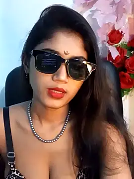Angel Riye online show from March 8, 1:47 pm