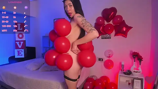 Aurora Hotson online show from February 15, 12:04 am