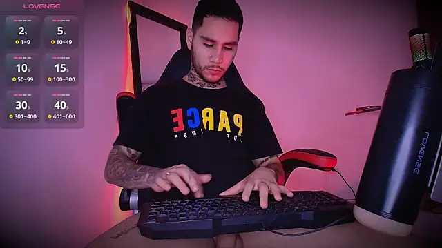 Junihn0 online show from January 6, 7:06 pm