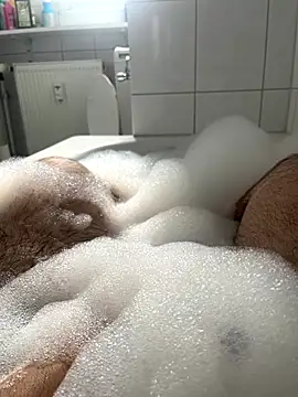 Snapshot of Loco42- chatting on September 10, 11:32 am Loco42- online show from September 10, 11:32 am