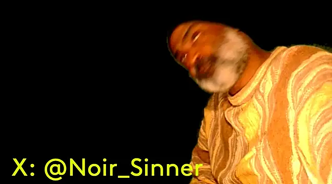 Snapshot of sinnernoir chatting on January 27, 12:43 am sinnernoir online show from January 27, 12:43 am
