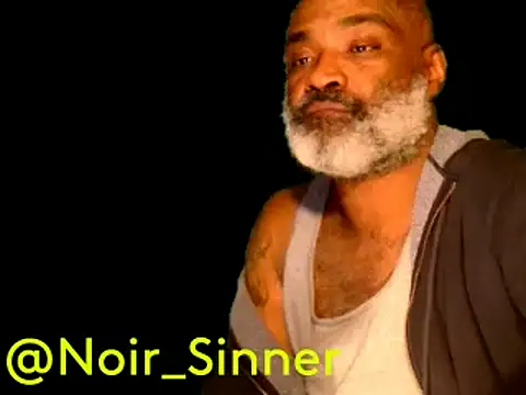 Snapshot of sinnernoir chatting on January 29, 5:30 am sinnernoir online show from January 29, 5:30 am