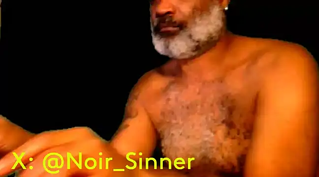 Snapshot of sinnernoir chatting on February 3, 4:52 pm sinnernoir online show from February 3, 4:52 pm