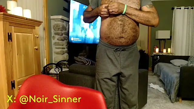 Snapshot of sinnernoir chatting on September 12, 6:57 am sinnernoir online show from September 12, 6:57 am