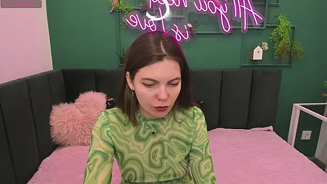 marie reyes  online show from December 21, 1:46 am