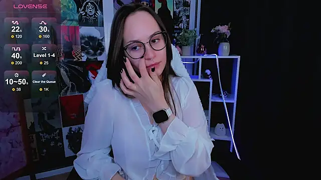 Lilly Soulmate online show from January 13, 1:56 am
