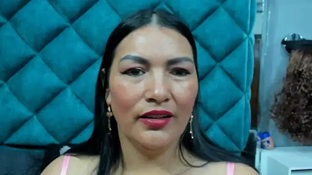 PENELOPELEWISs online show from October 30, 7:36 pm