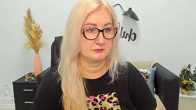 ChristyBrooks online show from January 2, 4:02 pm