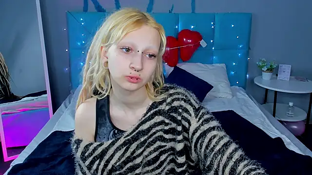 Lexy-Woorhez online show from February 17, 10:29 am