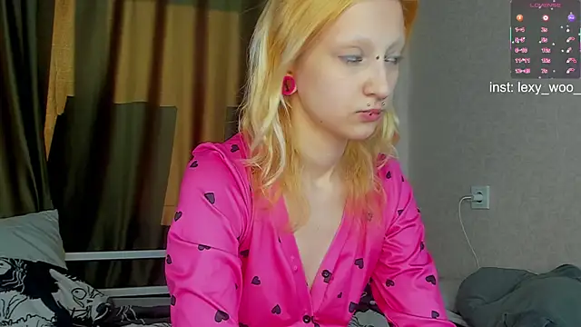 Lexy-Woorhez online show from April 1, 11:22 am