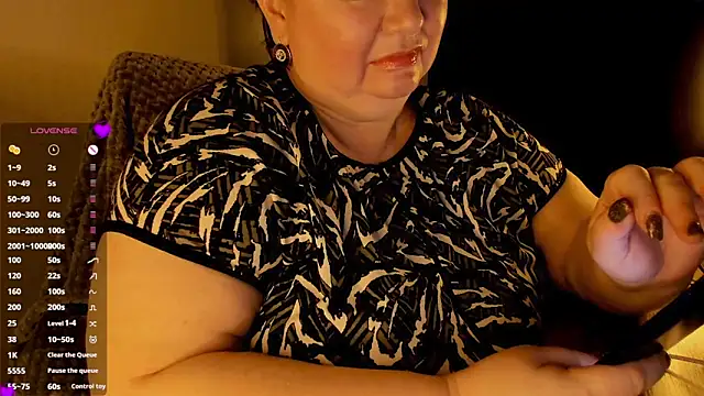 SexxyDreams1 online show from February 6, 12:33 am