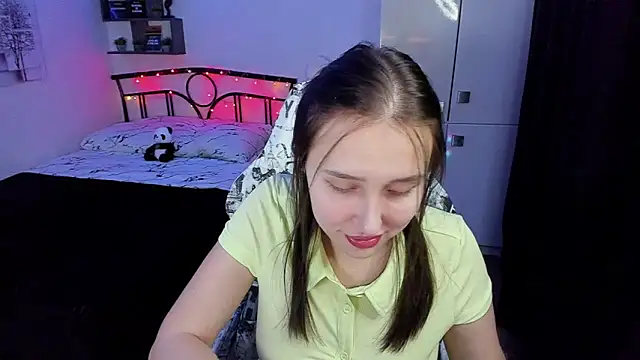 LinaTruly online show from November 13, 10:30 pm