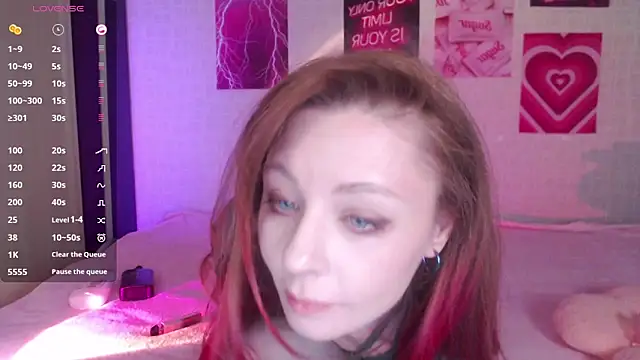 Snapshot of Lessy_Lasska chatting on December 2, 3:34 am Lessy Lasska online show from December 2, 3:34 am