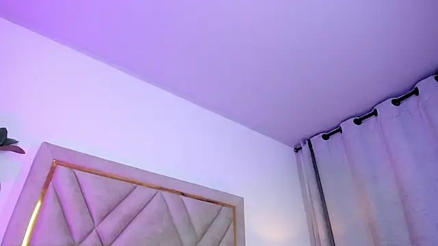 chloe wilson7 online show from October 16, 1:17 am