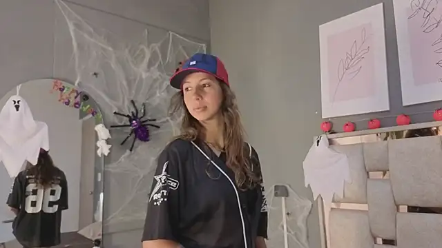 jolie lov online show from October 16, 1:01 pm