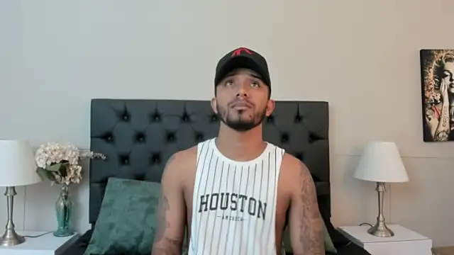 Snapshot of Robin_Rief chatting on September 18, 3:30 am Robin Rief online show from September 18, 3:30 am