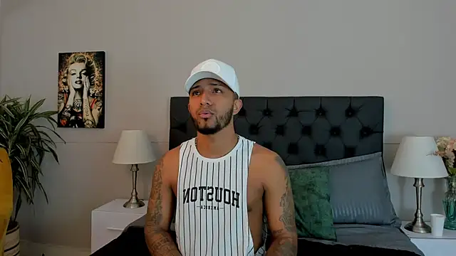 Snapshot of Robin_Rief chatting on October 11, 3:28 am Robin Rief online show from October 11, 3:28 am