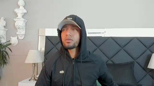 Snapshot of Robin_Rief chatting on November 25, 3:39 am Robin Rief online show from November 25, 3:39 am