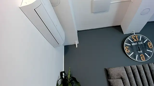 Snapshot of Robin_Rief chatting on December 5, 3:48 am Robin Rief online show from December 5, 3:48 am