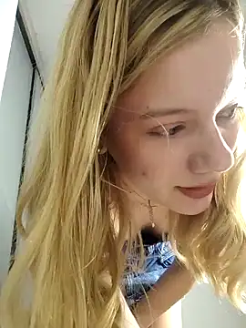NicoleCut online show from January 22, 11:01 am