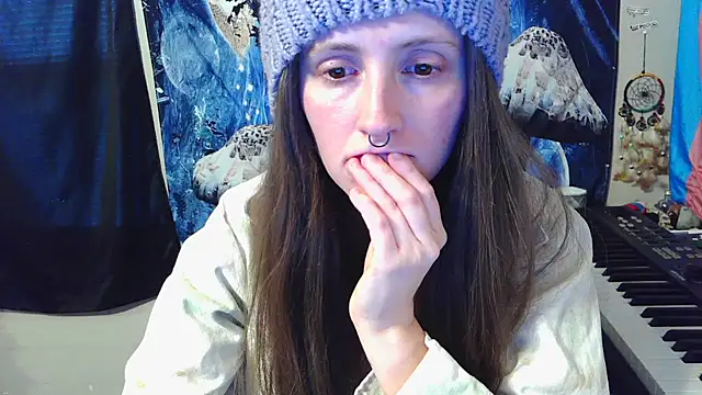  hellostormy  online show from December 18, 4:13 pm