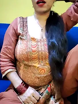 Snapshot of Haniya-143 chatting on October 19, 9:59 pm Haniya-143 online show from October 19, 9:59 pm