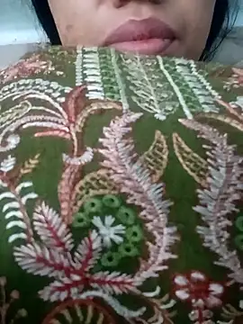 Snapshot of Haniya-143 chatting on November 24, 10:42 pm Haniya-143 online show from November 24, 10:42 pm