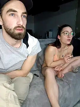 Snapshot of La_Chaudasse_98 chatting on February 7, 10:41 pm La Chaudasse 98 online show from February 7, 10:41 pm