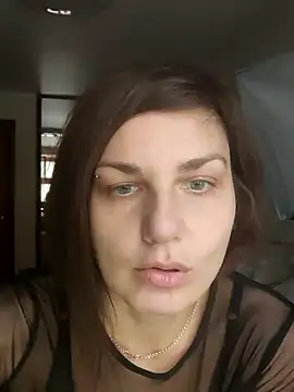 Snapshot of Magic__smile chatting on December 17, 5:29 am Magic smile online show from December 17, 5:29 am