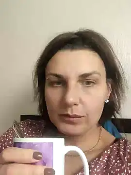 Snapshot of Magic__smile chatting on December 18, 11:24 am Magic smile online show from December 18, 11:24 am