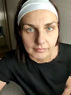 Snapshot of Magic__smile chatting on December 20, 5:29 pm Magic smile online show from December 20, 5:29 pm