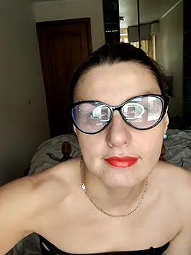 Snapshot of Magic__smile chatting on February 5, 7:50 am Magic smile online show from February 5, 7:50 am