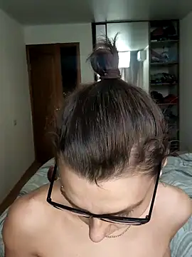 Snapshot of Magic__smile chatting on February 8, 4:47 am Magic smile online show from February 8, 4:47 am