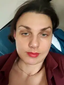 Snapshot of Magic__smile chatting on March 13, 9:43 am Magic smile online show from March 13, 9:43 am