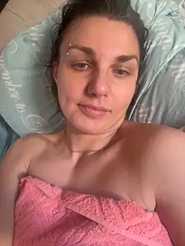 Snapshot of Magic__smile chatting on November 4, 9:30 am Magic smile online show from November 4, 9:30 am