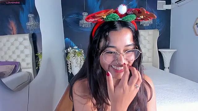 Ariana Pierce online show from December 18, 2:10 am