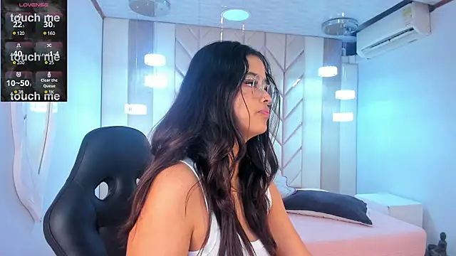 Ariana Pierce online show from December 24, 2:43 am