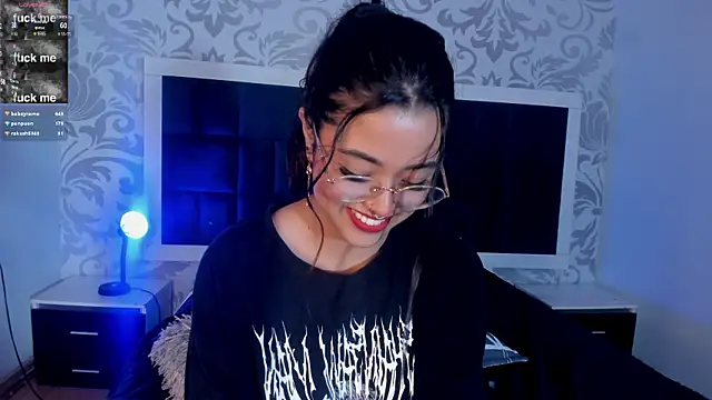 Ariana Pierce online show from December 30, 6:09 am