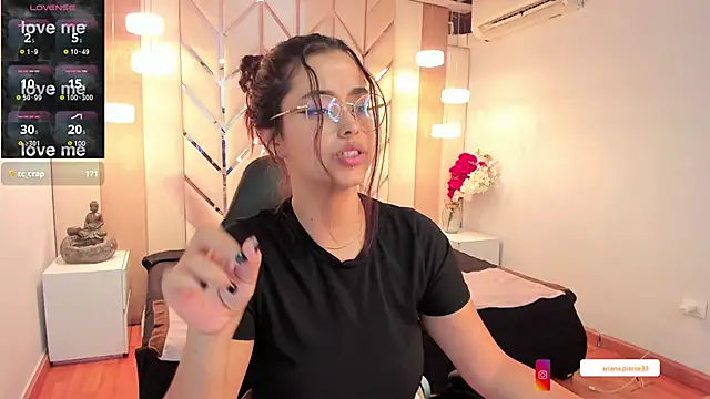 Ariana Pierce online show from February 27, 8:28 am