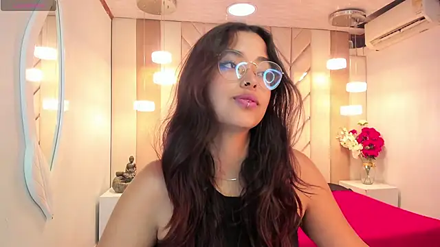 Ariana Pierce online show from March 10, 5:00 am