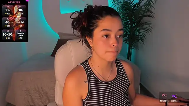 Ariana Pierce online show from October 21, 12:50 pm