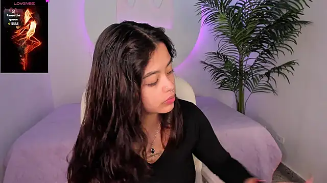 Ariana Pierce online show from November 8, 12:27 pm