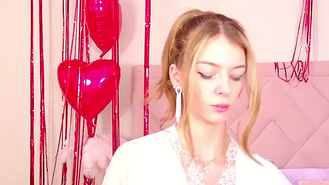 MeganMour online show from February 15, 4:12 pm