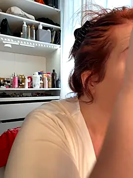 Snapshot of Engel_mia chatting on October 16, 1:23 pm Engel mia online show from October 16, 1:23 pm