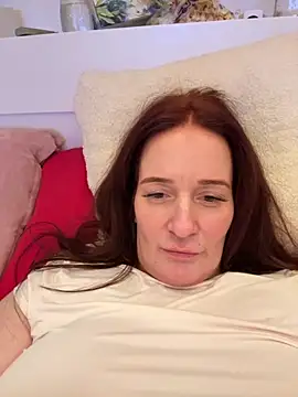 Snapshot of Engel_mia chatting on November 23, 8:08 pm Engel mia online show from November 23, 8:08 pm