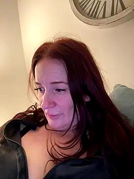 Snapshot of Engel_mia chatting on November 25, 8:42 pm Engel mia online show from November 25, 8:42 pm