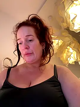 Snapshot of Engel_mia chatting on November 28, 7:33 am Engel mia online show from November 28, 7:33 am