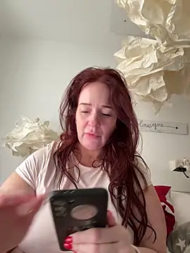 Snapshot of Engel_mia chatting on December 5, 10:13 am Engel mia online show from December 5, 10:13 am