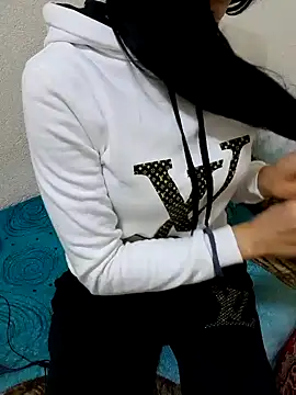 Snapshot of Linda-53 chatting on January 3, 9:26 pm Linda-53 online show from January 3, 9:26 pm