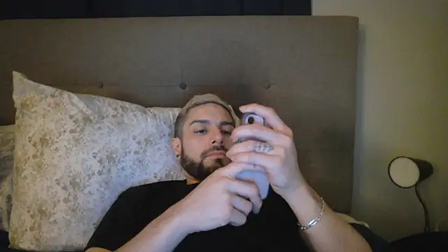 DerekPerez2025 online show from February 19, 5:09 pm